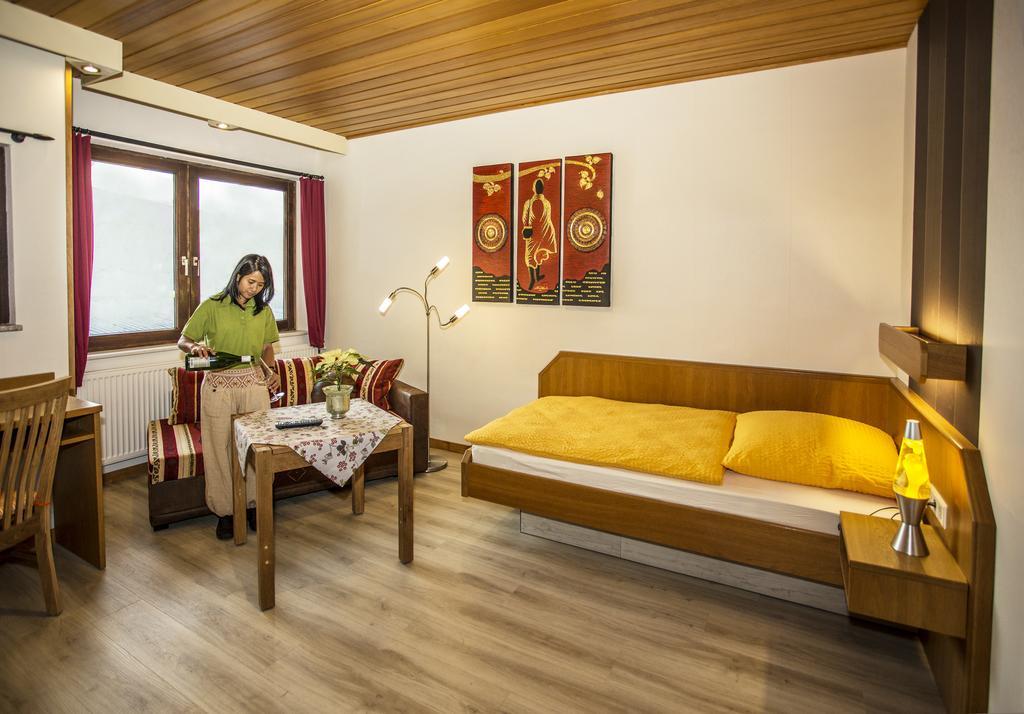 Апартаменты Boardinghouse Remchingen Baan Arun Экстерьер фото