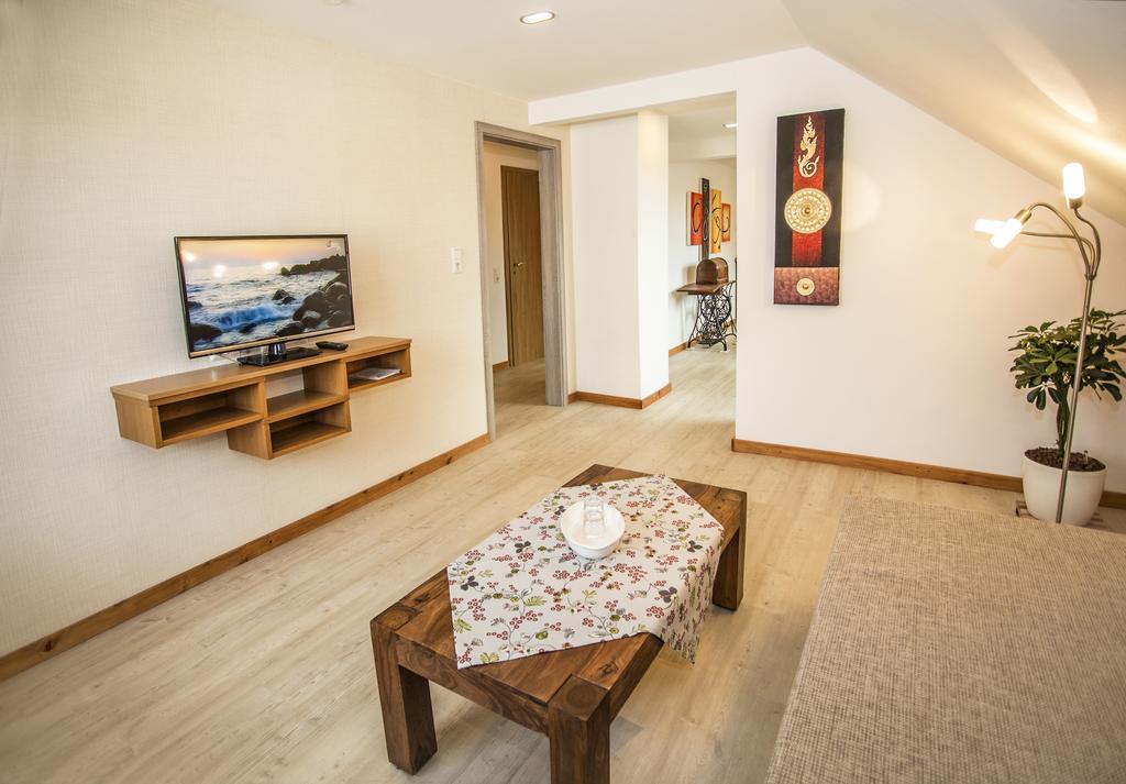 Апартаменты Boardinghouse Remchingen Baan Arun Экстерьер фото