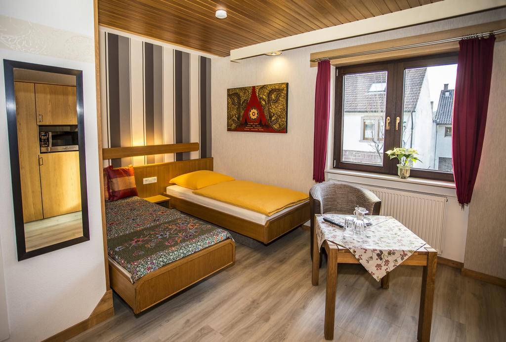 Апартаменты Boardinghouse Remchingen Baan Arun Экстерьер фото