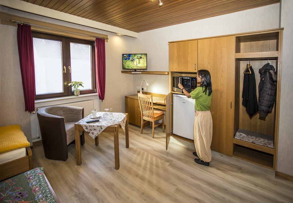 Апартаменты Boardinghouse Remchingen Baan Arun Экстерьер фото