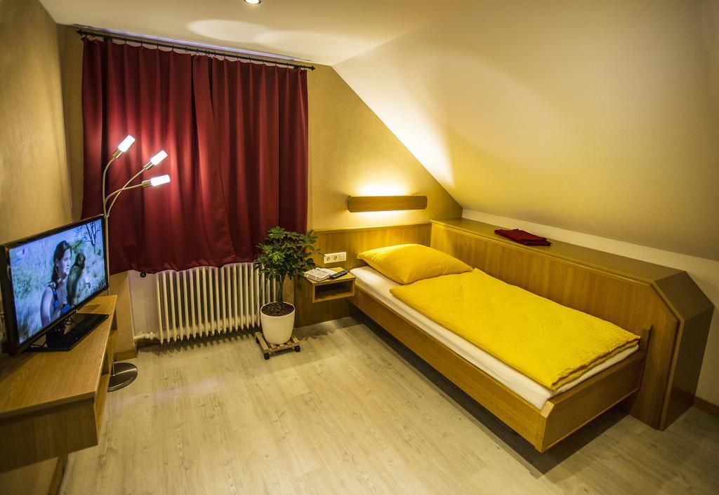 Апартаменты Boardinghouse Remchingen Baan Arun Экстерьер фото